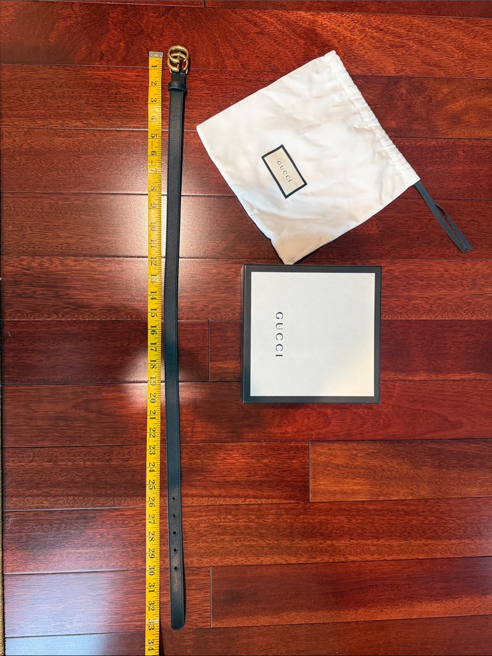 Gucci Black Leather Belt with Gold Double G Buckle - Picture 4 of 9